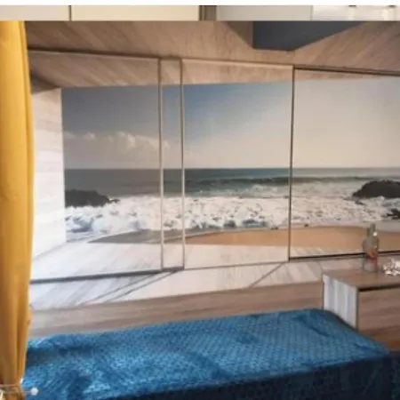 Havana Beach - St. Vlas 公寓