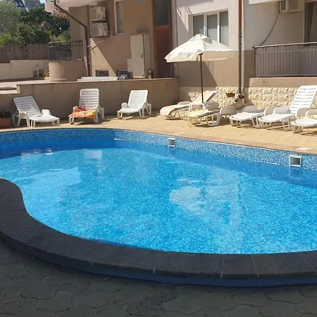Havana Beach - St. Vlas 公寓